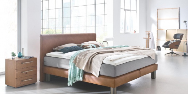 boxspring_modern_comi